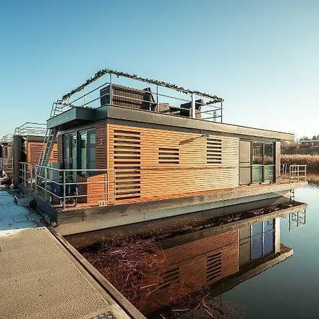 Hausboot Möwenschiss Botel Klitten